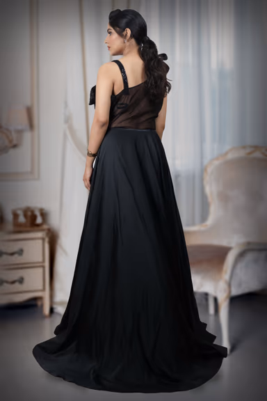 Black Gown Features Stone Details, Creating A Graceful And Luxurious Appearance — view 4 of 4