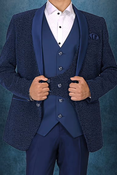 Stylish Designer Suit — view 3 of 5