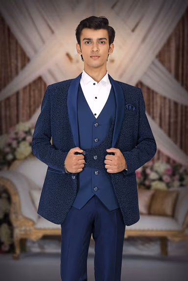 Stylish Designer Suit — view 5 of 5