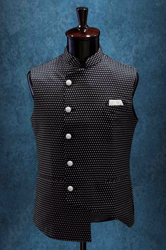 Mandarin Collar In Black & Silver  Bundi — rent in Kochi