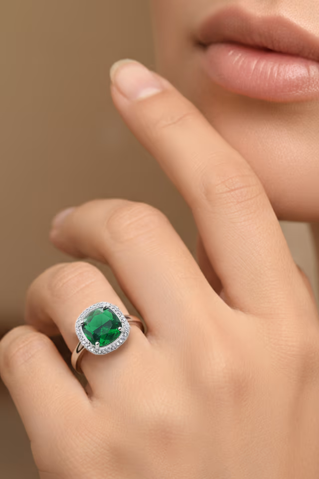 Emerald Green Solitaire Statement Ring — rent in Kochi