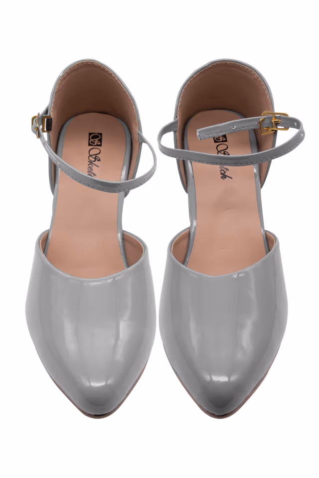 Women solid block heels — rent in Bangalore