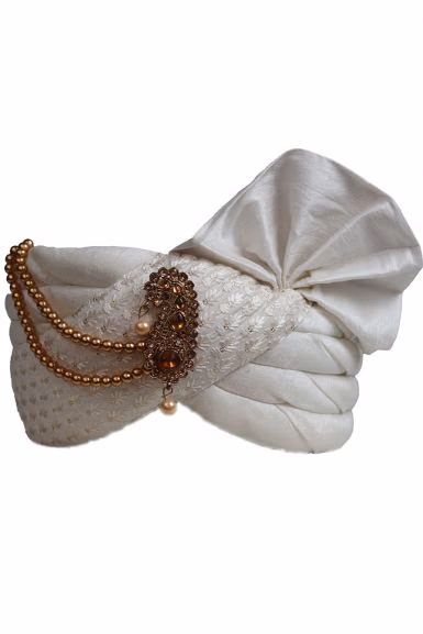 Pure White Textured Turban With Golden Mothi Chains — rent in Bangalore