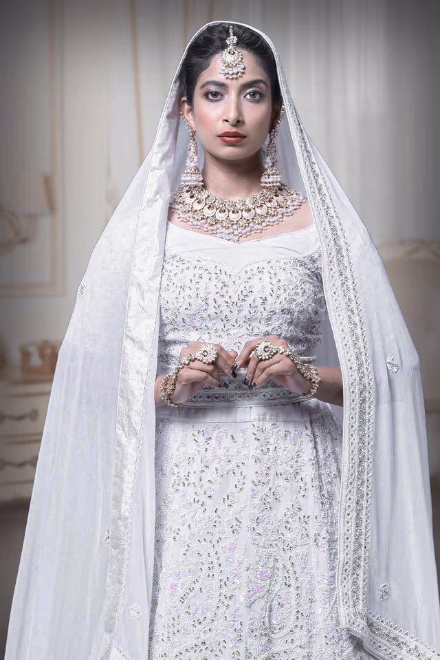 white georgette lehenga — rent in Coimbatore