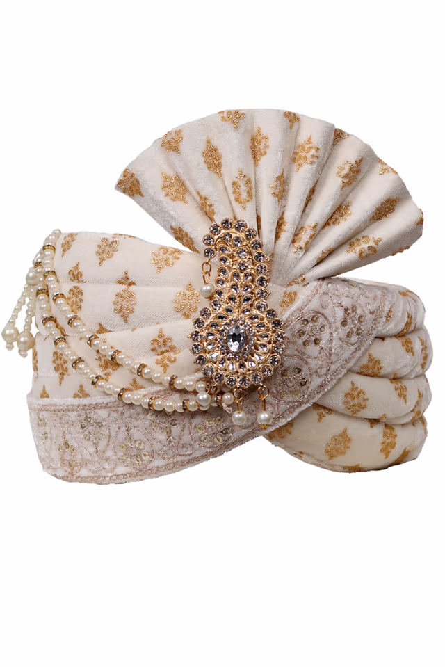 Golden Textured White Turban With White and Golden Bead Chain And Golden Front Locket — rent in Coimbatore